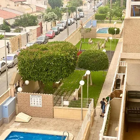 Two-bedroom With Swimming Pool Apartamento Torrevieja